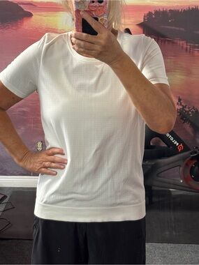 Athleta In- Motion Short Sleeve Shirt